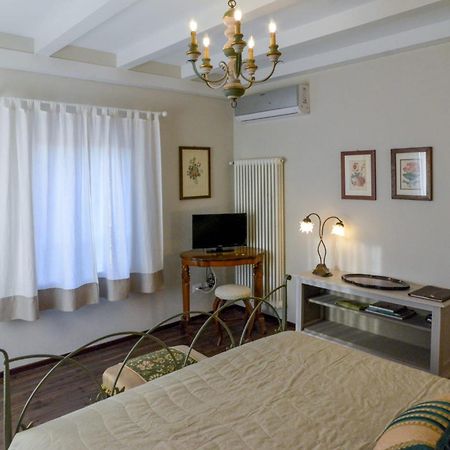 I Torretti Locazione Turistica, Ristorante, Lounge Bar Hotel Азоло Екстериор снимка