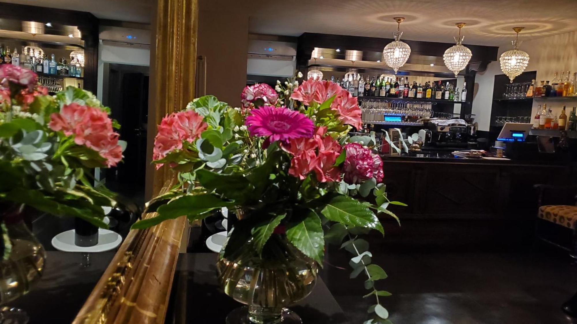 I Torretti Locazione Turistica, Ristorante, Lounge Bar Hotel Азоло Екстериор снимка